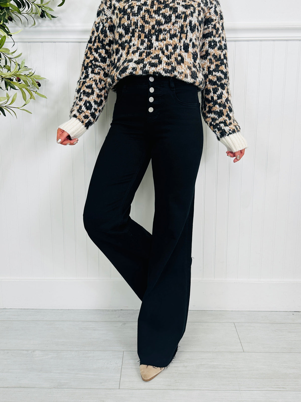 Vivienne™ | Tummy Control Wide-Leg Black Jeans